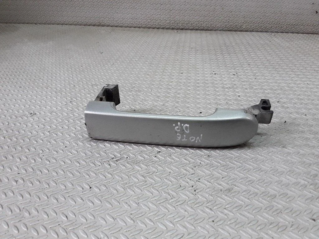 Front door exterior handle – Nissan Note (E11) (2006-2014)