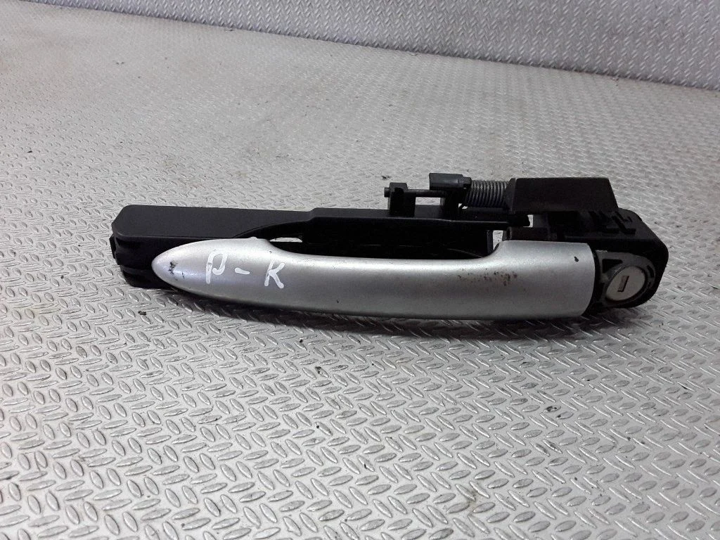 Esiukse välimine käepide – Nissan Primera (2002-2007)