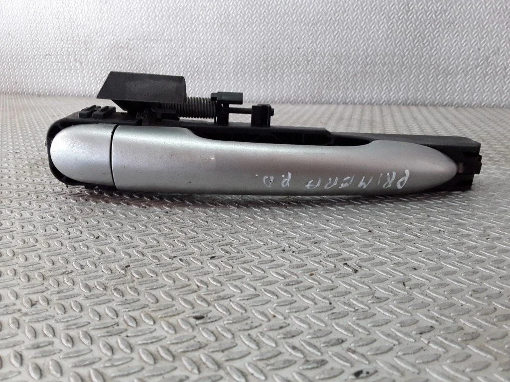 Esiukse välimine käepide – Nissan Primera (2002-2007)