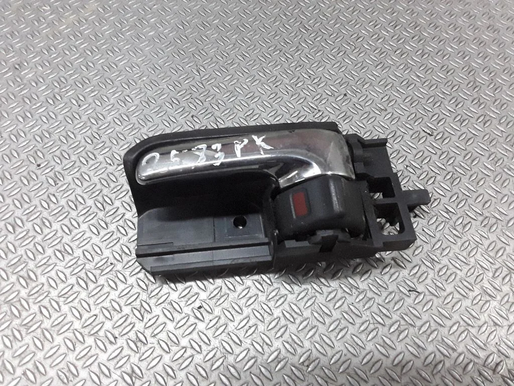 Esiukse sisemine käepide 50594A1
