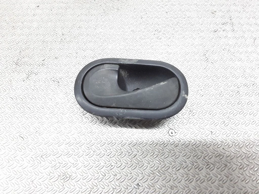 Front door interior handle – Renault Grand Modus (2008-2012)