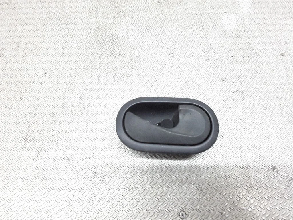 Front door interior handle – Renault Grand Modus (2008-2012)