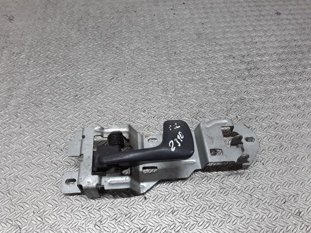 Front door interior handle – Honda HR-V (1998-2005)