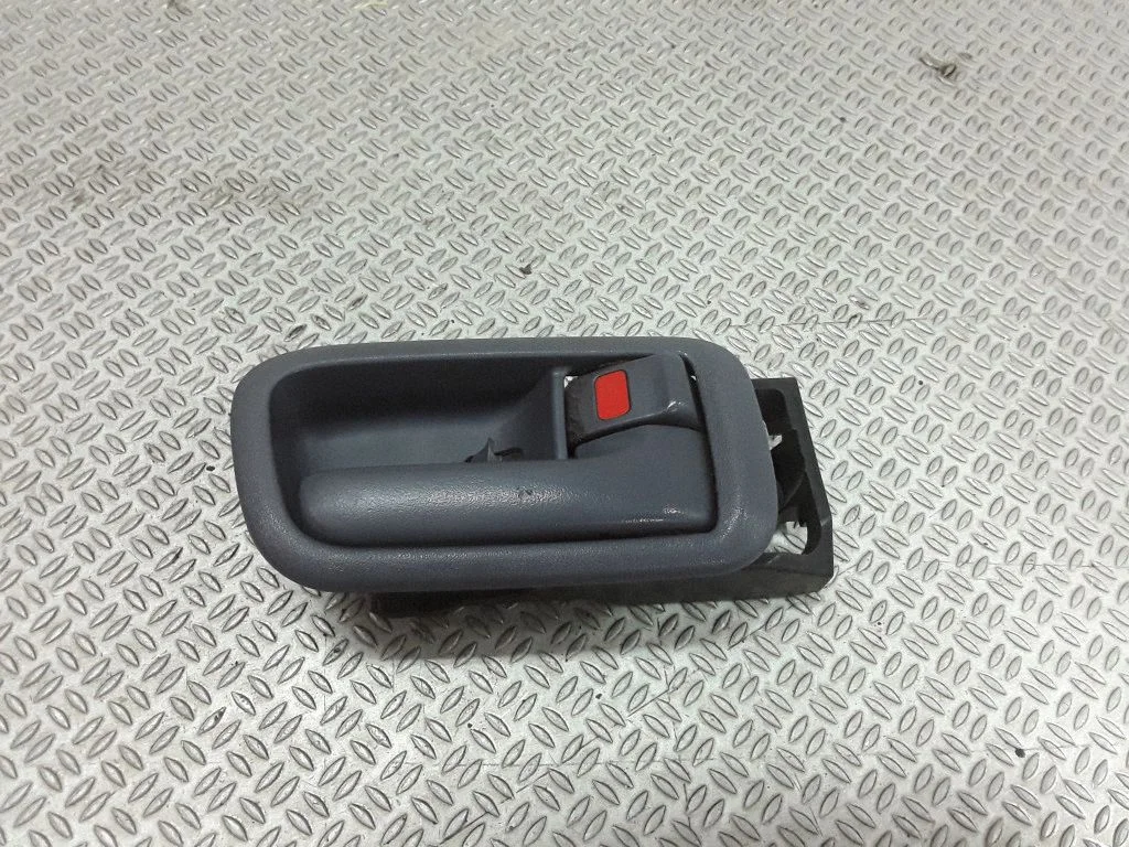 Front door interior handle – Toyota Picnic (1996-2001), right