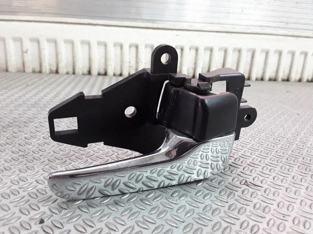 Front door interior handle – Mitsubishi Lancer Evolution X (2008-2014)
