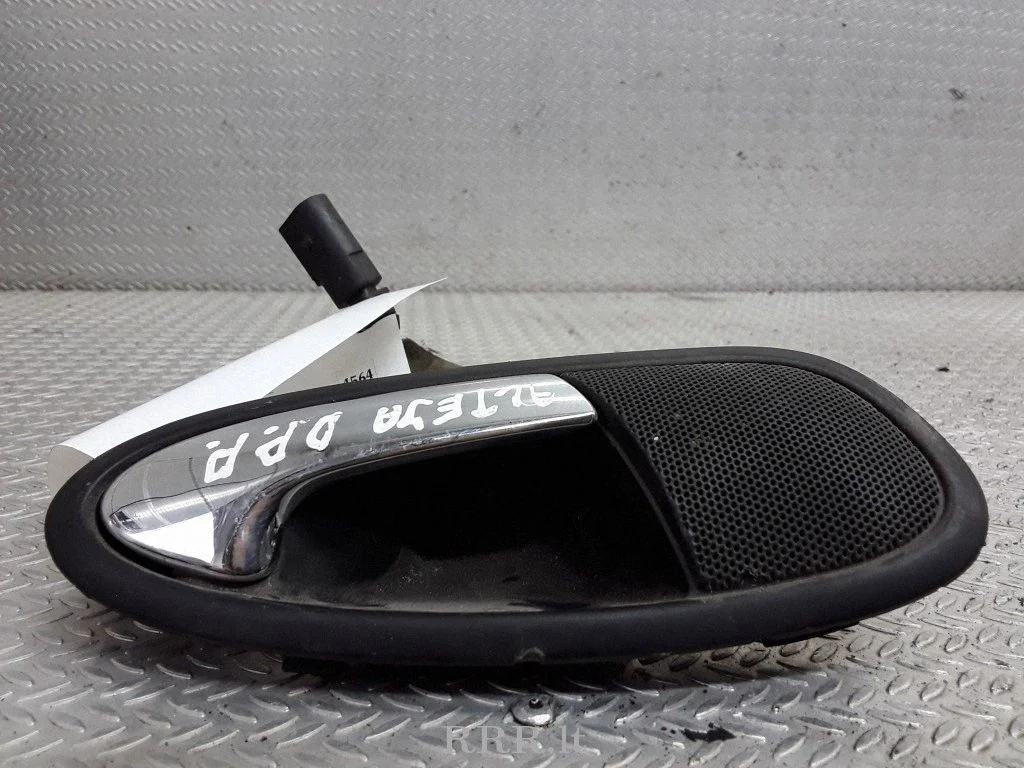 Front door interior handle – Seat Altea XL (2004-2015)