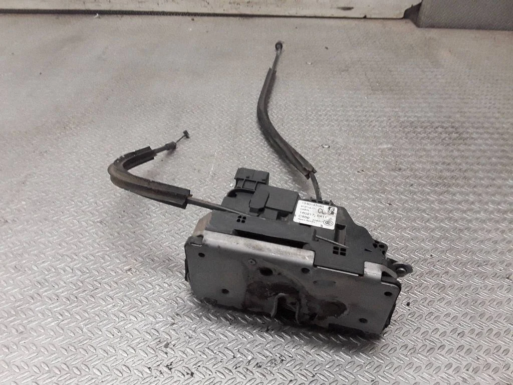 Front door lock 1350147080