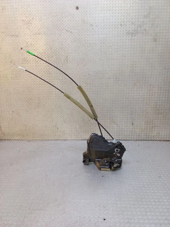 Front door lock – right