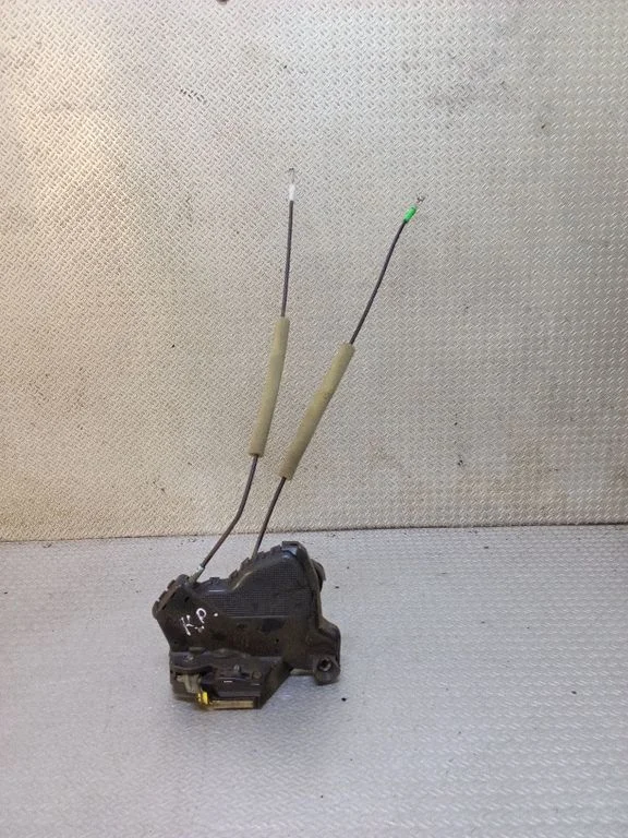 Front door lock – left