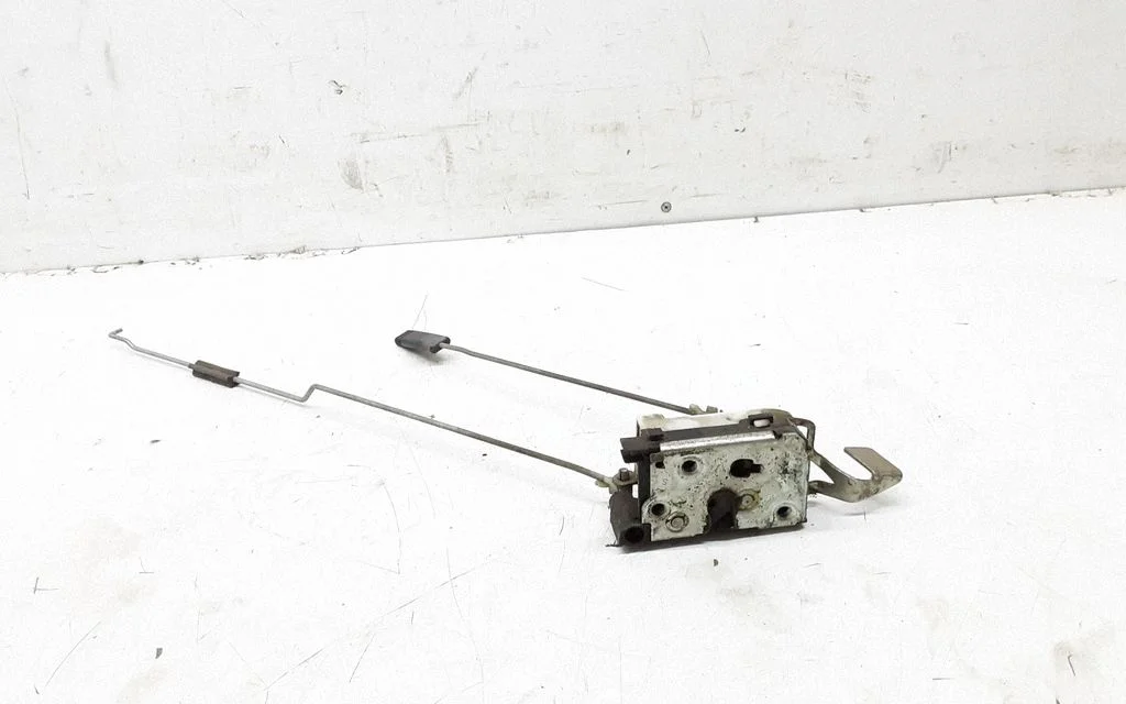Front door lock – left