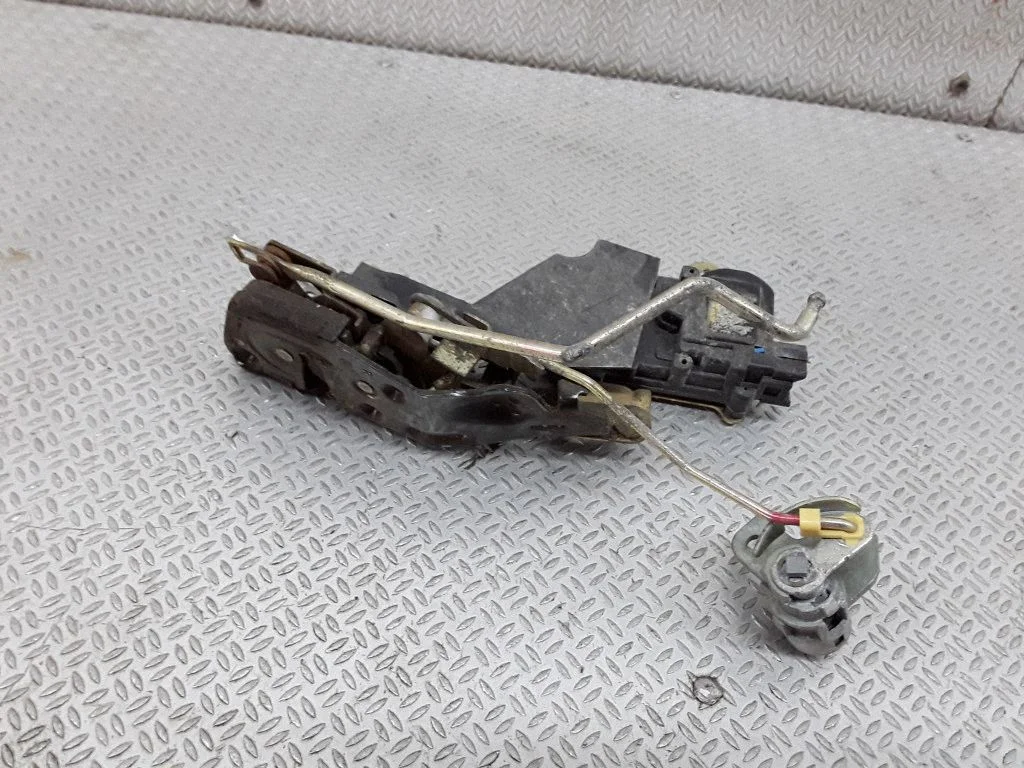 Zamek drzwi przednich – Hyundai Accent (1999-2002)