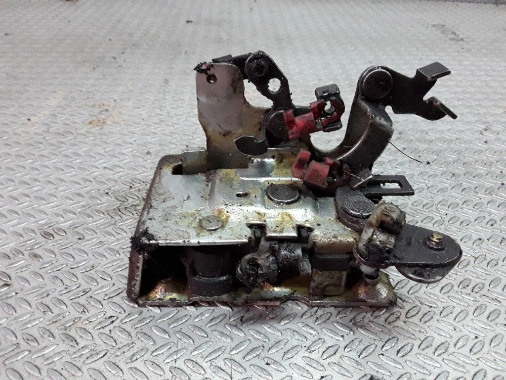 Front door lock – Jeep Grand Cherokee (1993-1998)