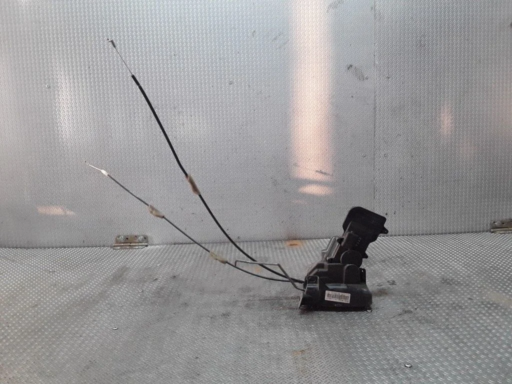 Front door lock – Mazda 2 (2003-2007)
