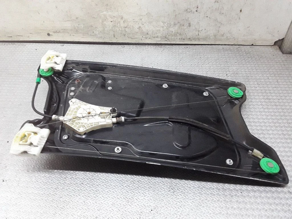Front window lifting mechanism without motor – Land Rover Range Rover Sport L320 (2005-2013)