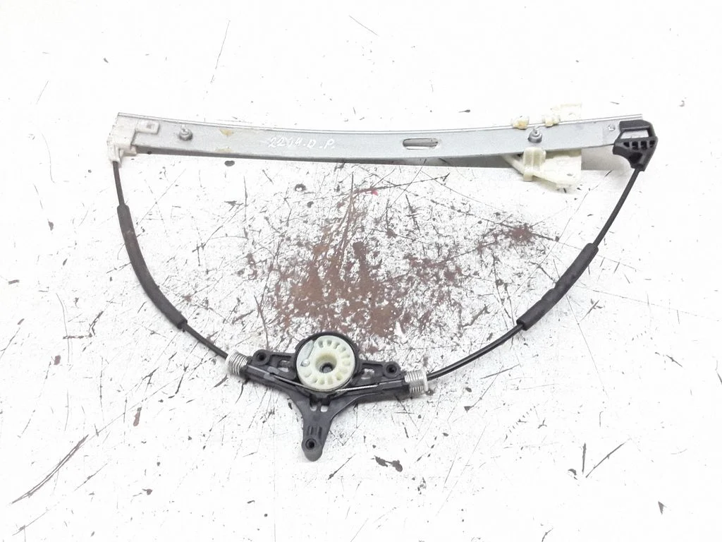 Front window lifting mechanism without motor – left