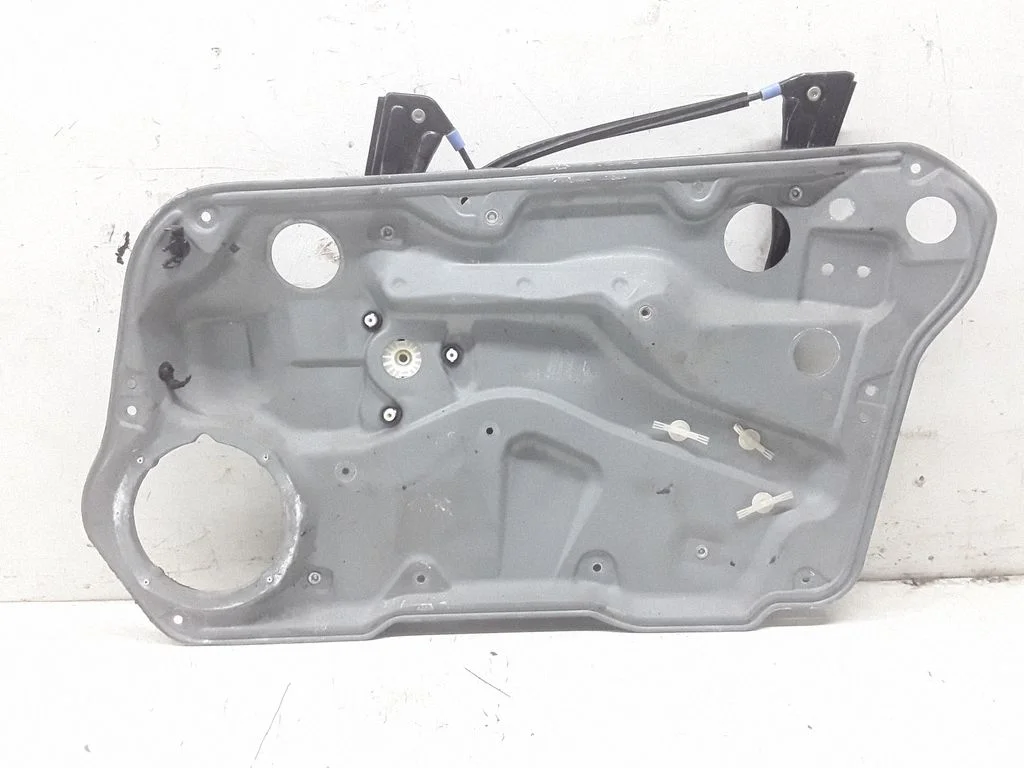 Front door manual window regulator – Volkswagen Golf IV (1998-2005)