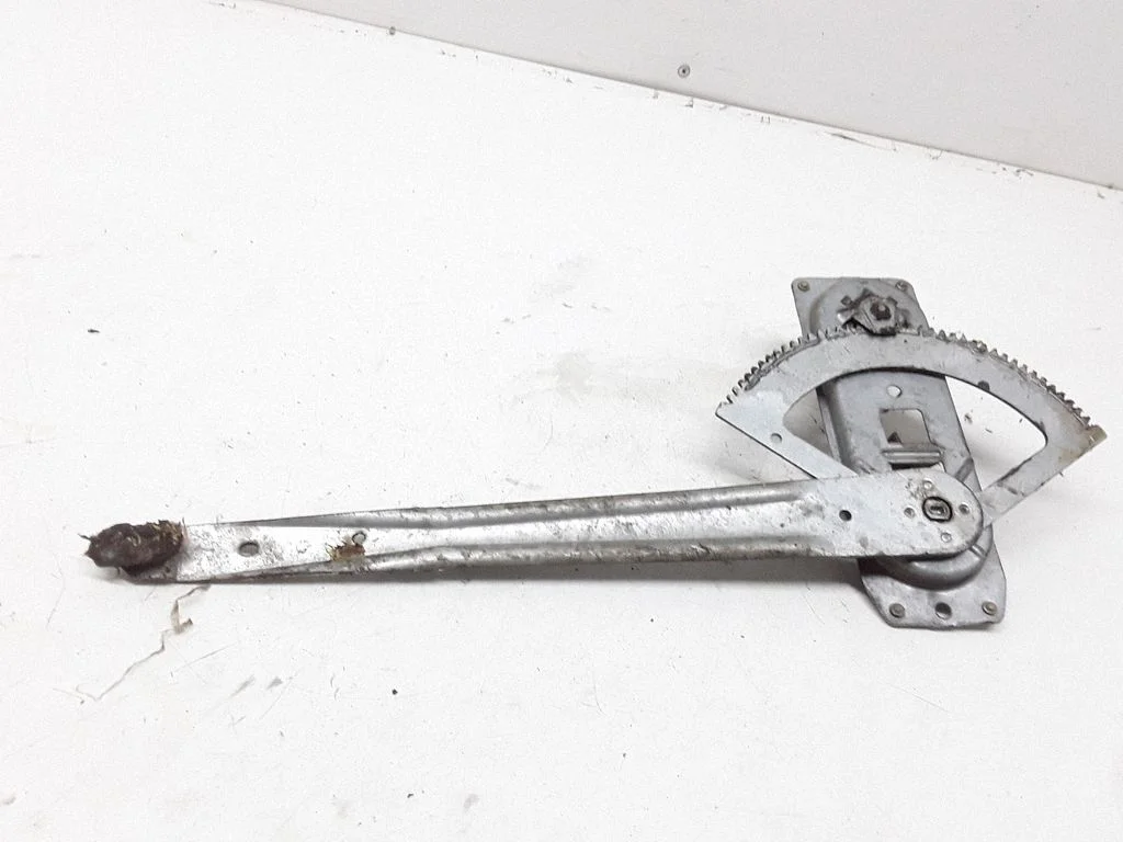 Front door manual window regulator – Ford Transit (2000-2006)