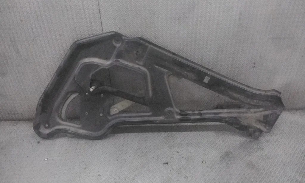 Podnośnik szyby przedniej mechaniczny (ręczny) – Volkswagen Jetta III (1992-1999)