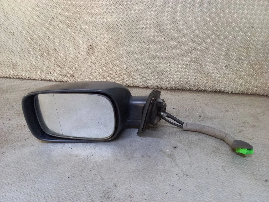Front door electric wing mirror – Volvo XC70 (2001-2004)