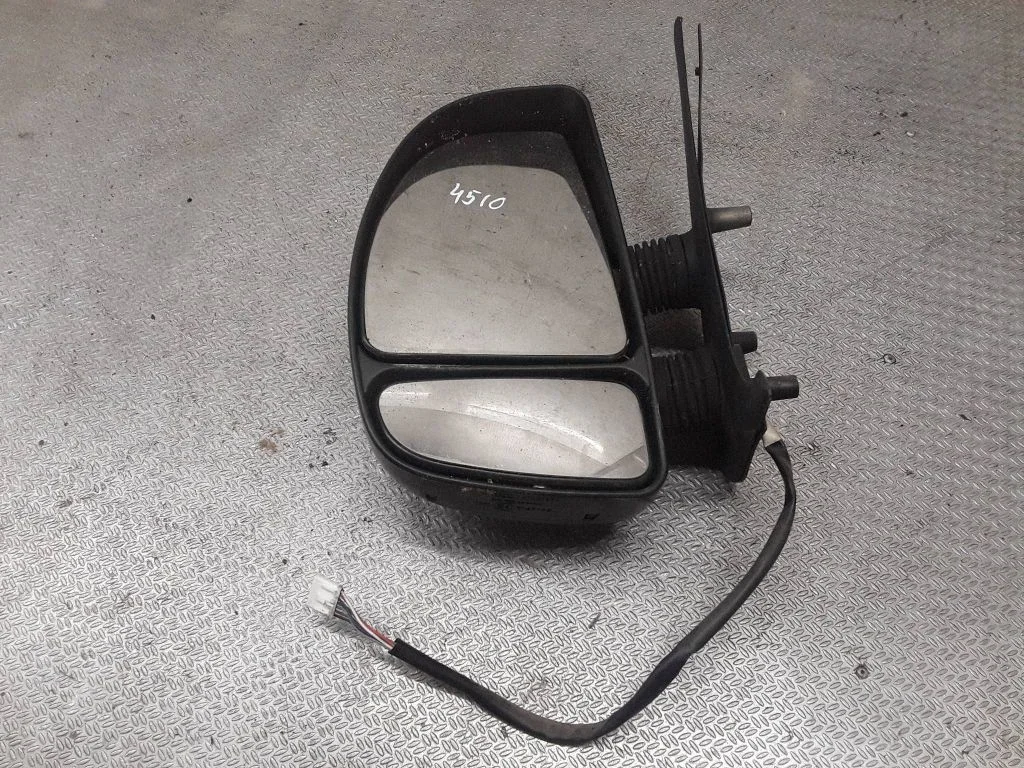 Front door electric wing mirror E30257143