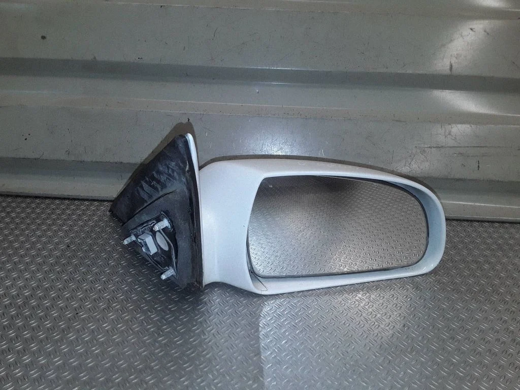 Front door electric wing mirror – Hyundai Sonata (2006-2015)