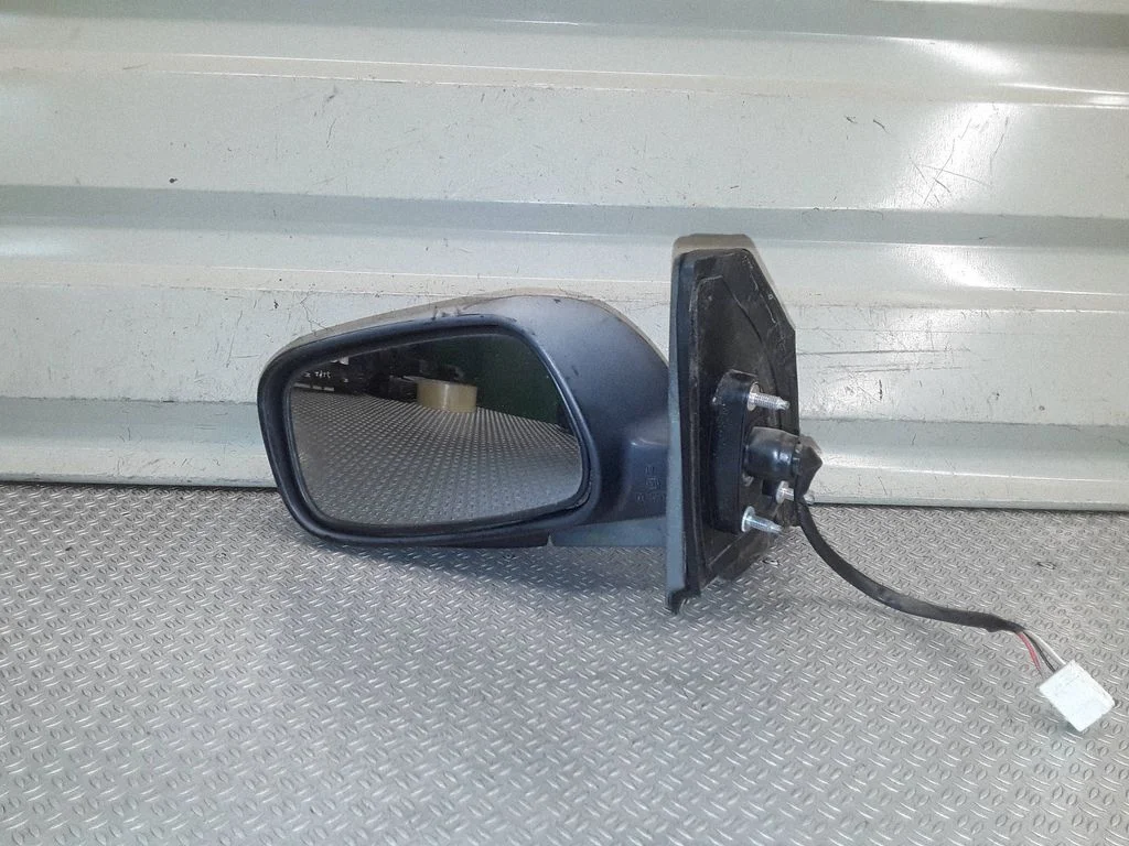 Front door electric wing mirror – left