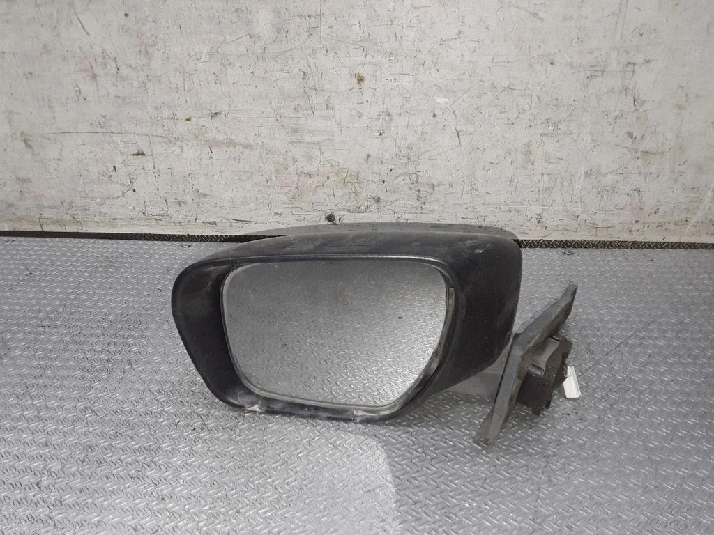 Esiukse elektriline välispeegel E4012283