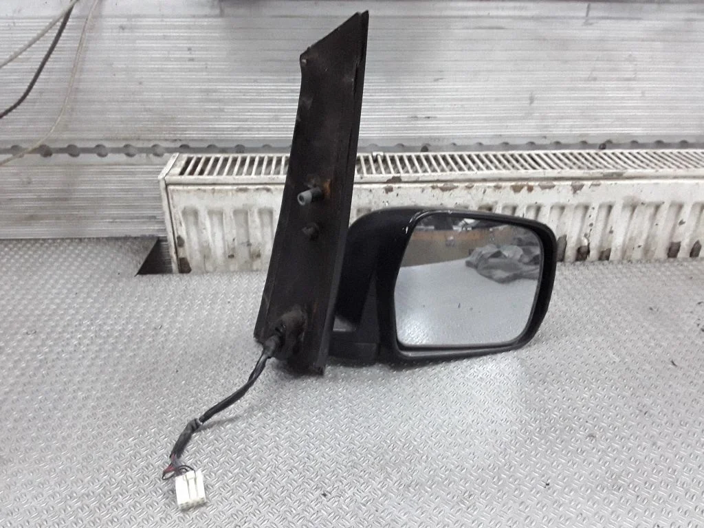Esiukse elektriline välispeegel – Toyota Previa (XR30, XR40) II (2000-2006)
