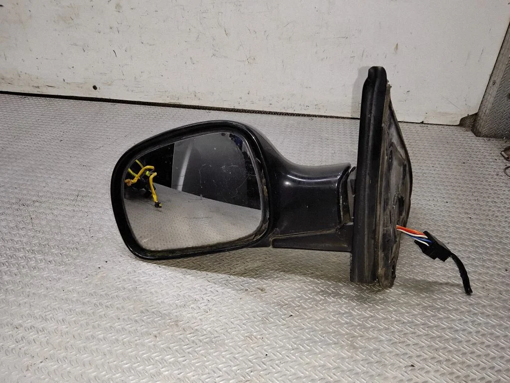 Front door electric wing mirror – Chrysler Grand Voyager IV (2001-2007)