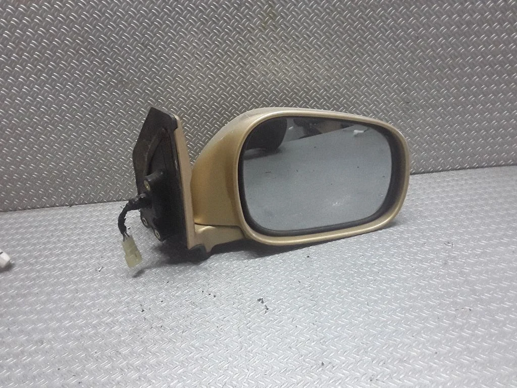 Front door electric wing mirror – Suzuki Grand Vitara I (1998-2005)