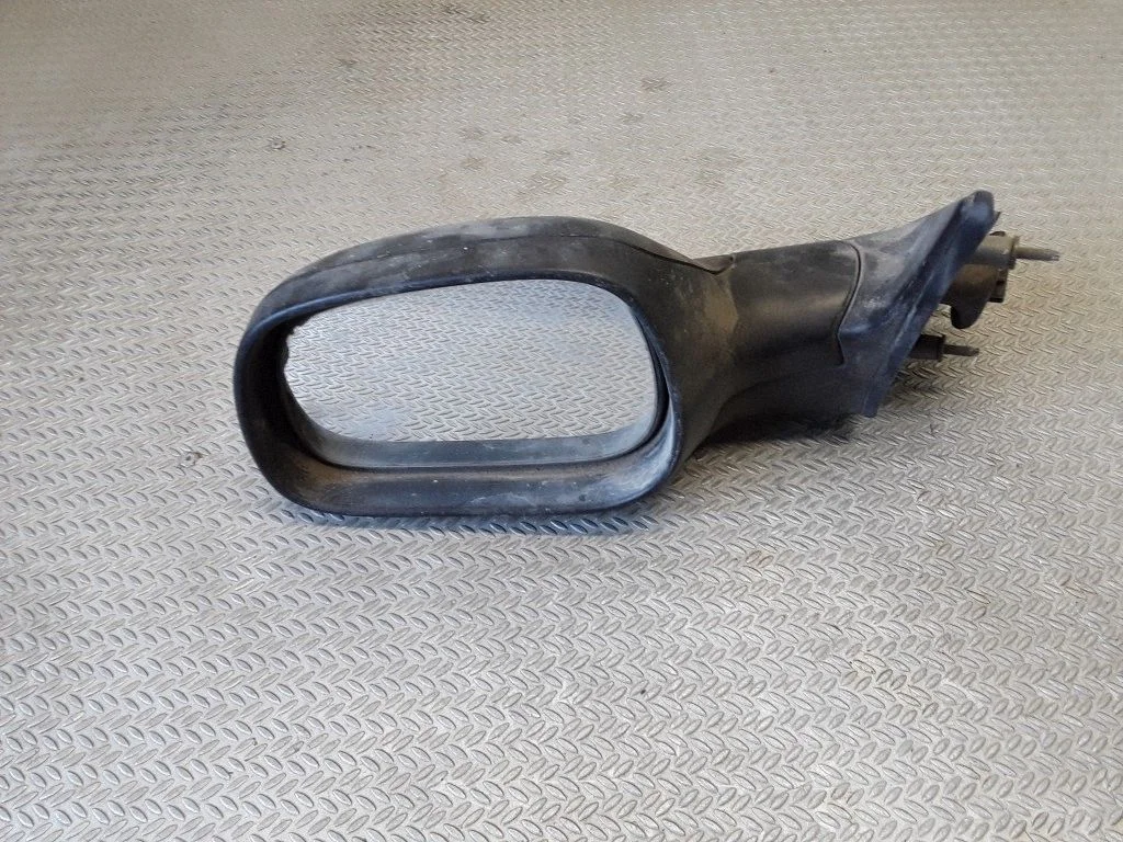 Front door electric wing mirror – Renault Safrane (1992-2000)