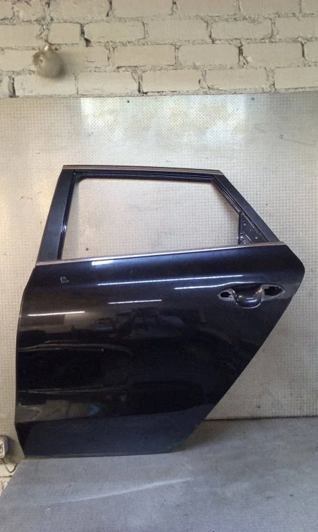 Rear door – left