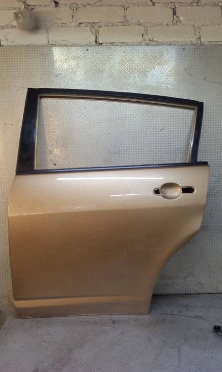 Rear door – Nissan Tiida C11 (2004-2011)