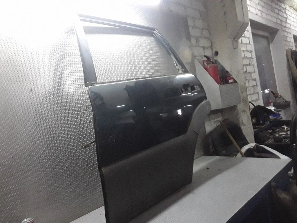 Rear door – left