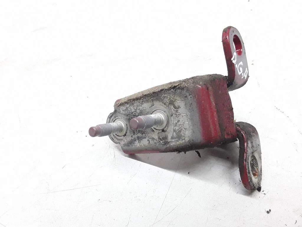 Rear door lower hinge – Honda Jazz (2002-2008)