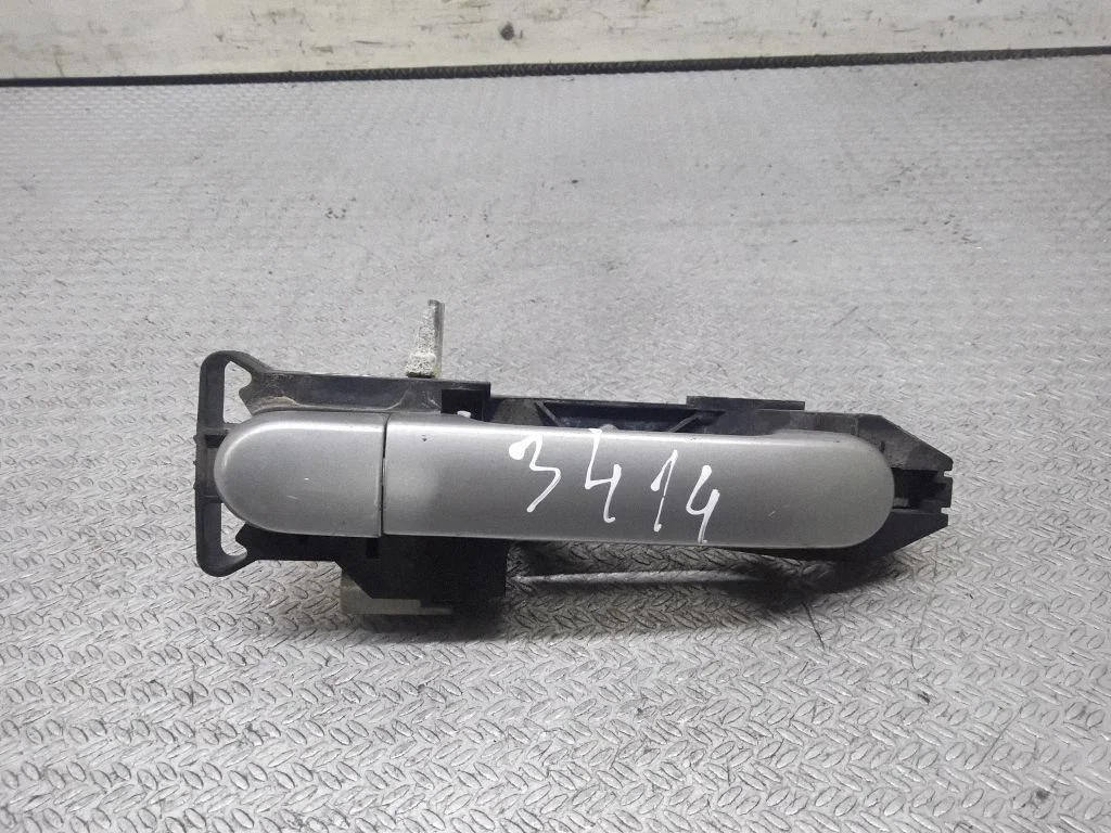 Tagaukse välimine käepide 233324