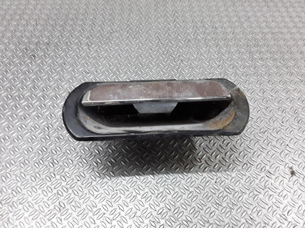 Rear door exterior handle – Jaguar XJ SERIE 3 (1979-1992)