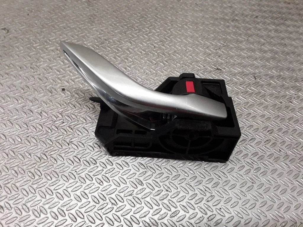 Rear door interior handle T8314