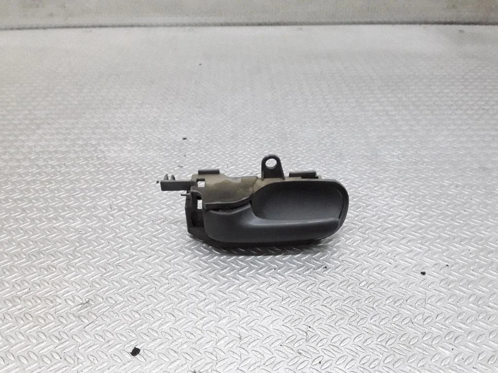 Tagaukse sisemine käepide – Toyota Aygo AB10 (2005-2014)