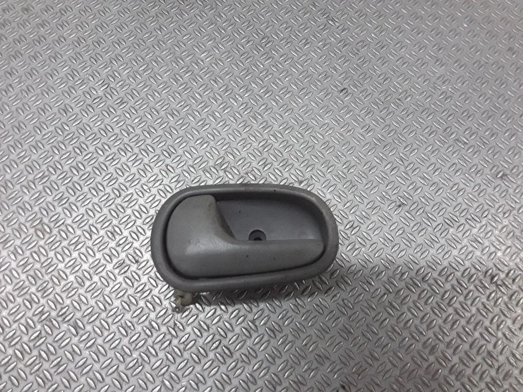 Rear door interior handle – KIA Rio (2001-2005)