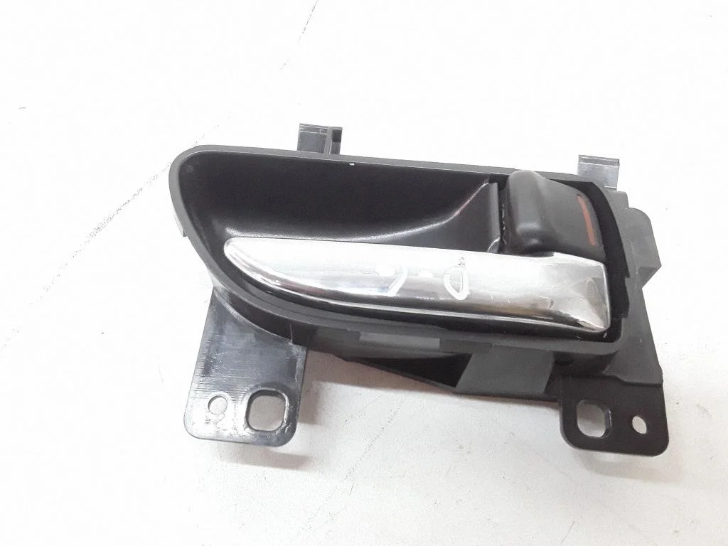 Rear door interior handle – Subaru Forester SH (2008-2013)