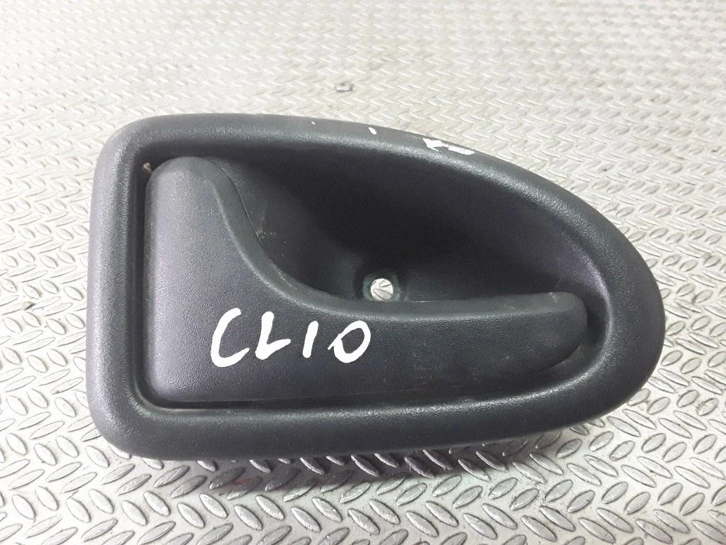 Rear door interior handle – Renault Clio II (2001-2005)
