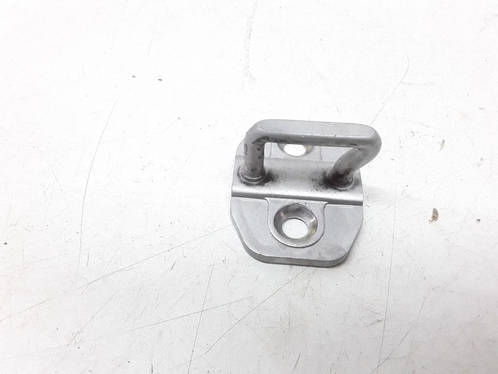 Rear door lock loop/hook striker – Mercedes-Benz C-Class AMG W204 (2007-2014)