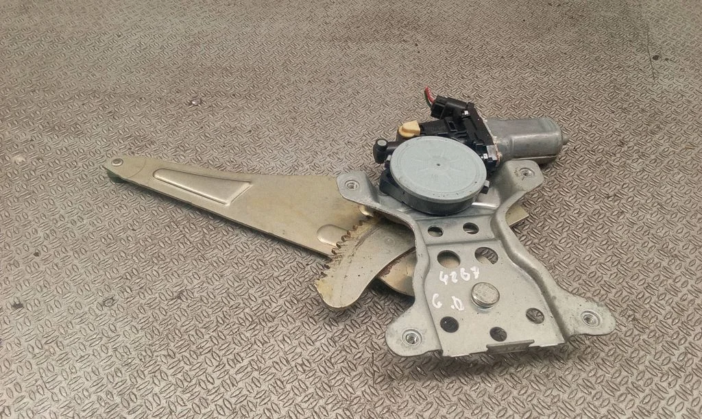 Tagaukse elektriline aknatõstuk mootoriga – Suzuki SX4 (2006-2009)