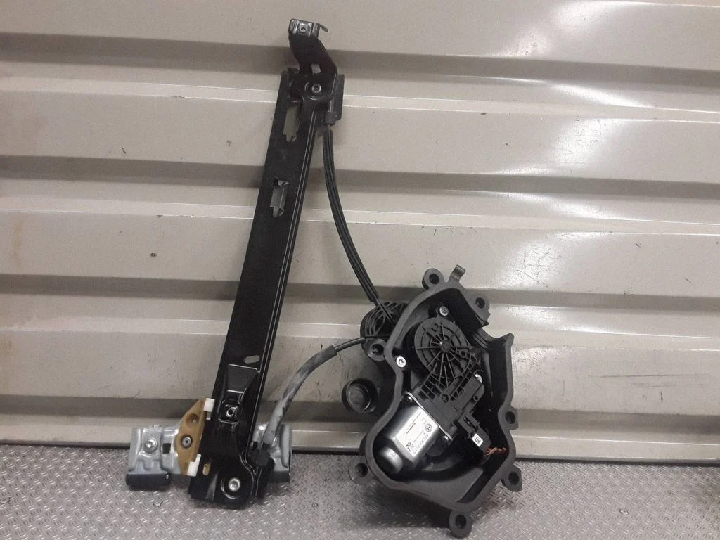 Rear door window regulator with motor – Seat Ibiza IV (6J,6P) (2008-2017)