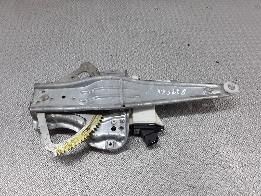 Rear door window regulator with motor 992046100