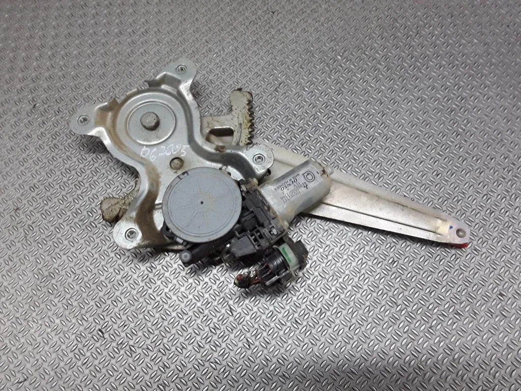 Rear door window regulator with motor – Mitsubishi L200 (2006-2014)