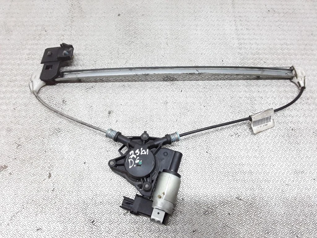 Rear door window regulator with motor – right