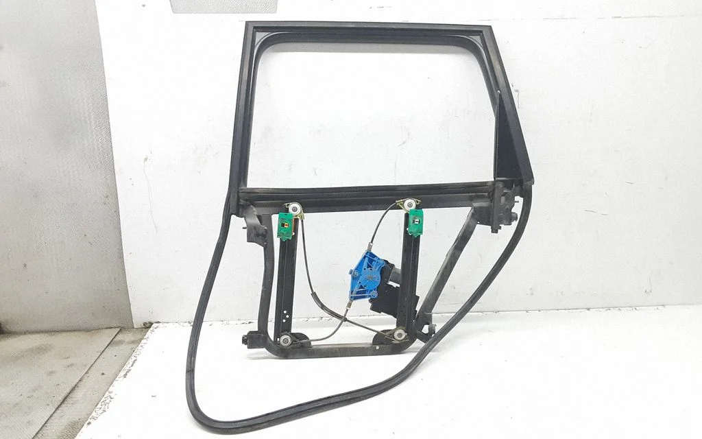 Rear door window regulator with motor – Porsche Cayenne (9PA) (2002-2010)