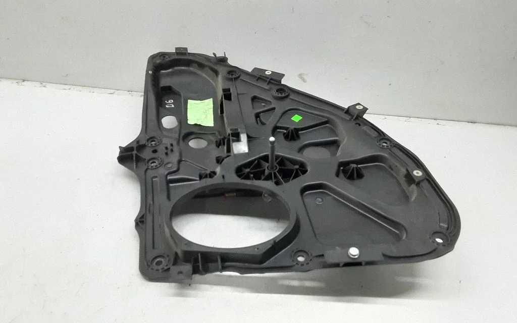 Tagaukse elektriline aknatõstuk mootoriga – Ford Fiesta (2002-2005)